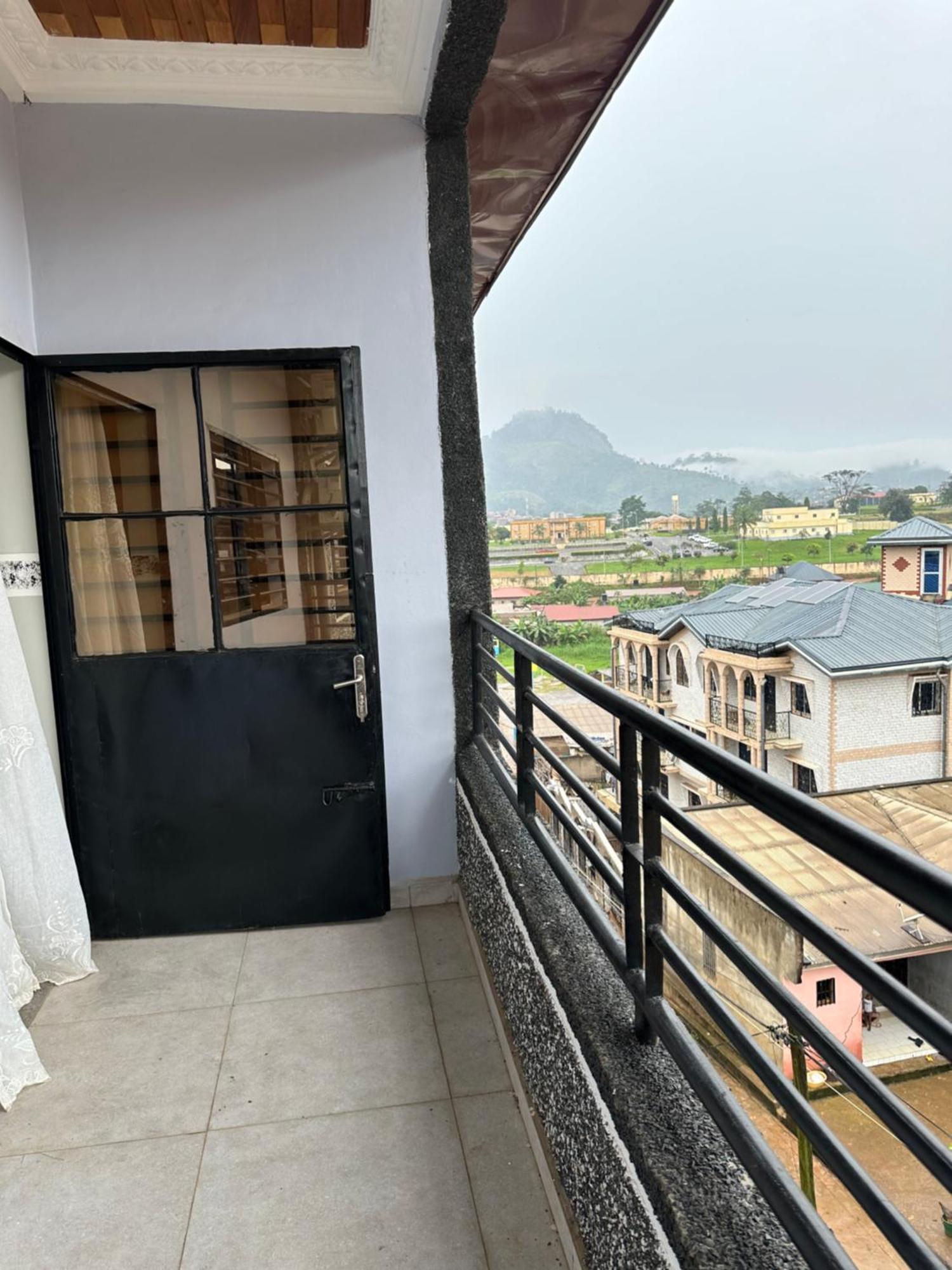 Residence Timo Yaoundé Exterior photo